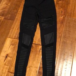 Alo Yoga tights